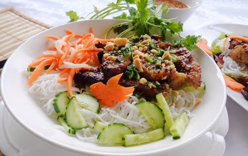 Cách chế biến món ăn này rất đơn giản. me