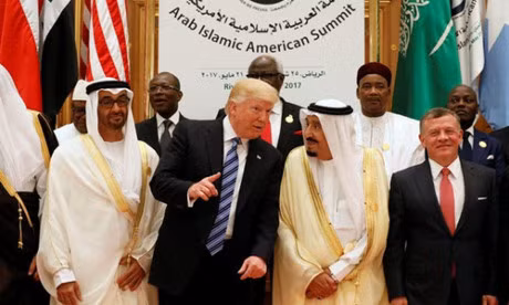 Bai phat bieu lay dong the gioi Hoi giao cua ong Trump - Anh 2