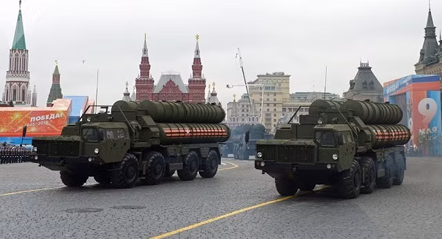 Hệ thống phòng thủ S-400 của Nga