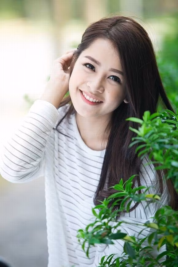 Hành trình từ người mẫu ảnh trở thành diễn viên của Chi Pu - Ảnh 2 Hành trình từ người mẫu ảnh trở thành diễn viên của Chi Pu - Ảnh 2