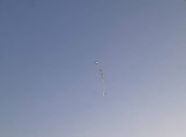 Máy bay do thám Israel bị tổ hợp phòng không Buk-M2E của Syria bắn rơi.