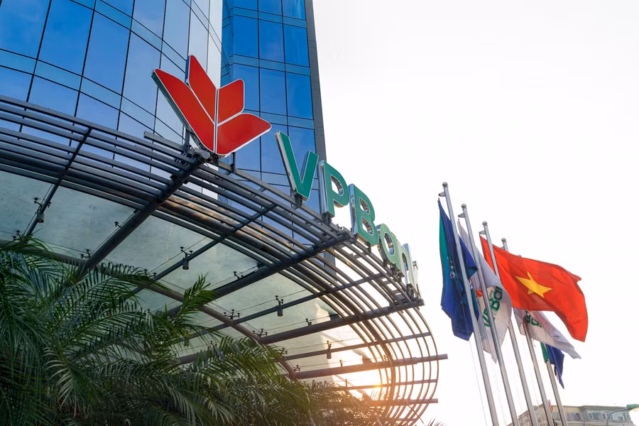 VPBank tái định vị thương hiệu từ các phòng giao dịch ảnh 9