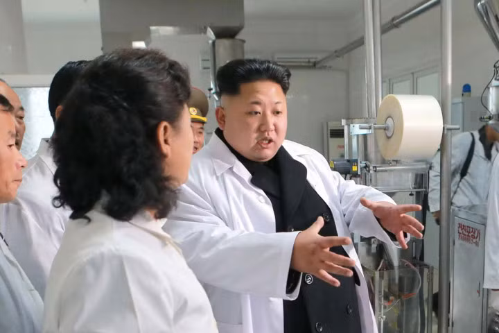 Triều Tiên khoe "thần dược" chữa AIDS, ung thư, Ebola