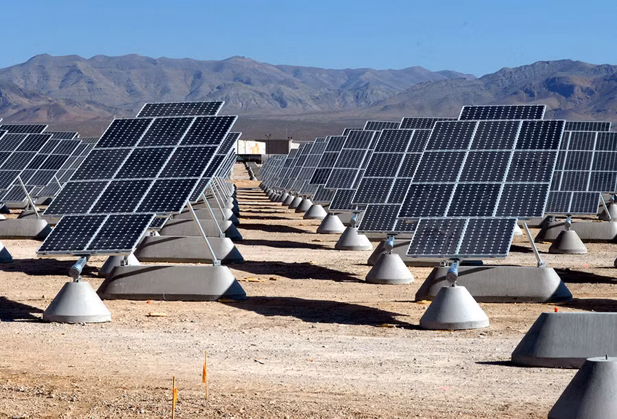 Nellis_AFB_Solar_panels.