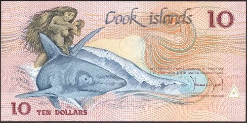 10 USD – Quần đảo Cook Tờ tiền 10 đôla này dùng để tôn vinh văn hóa Polynesia của quần đảo Cook với 15 hòn đảo, nằm ở Nam Thái Bình Dương, đông bắc New Zealand. Mặc dù cư dân tại quần đảo Cook chủ yếu sử dụng đồng đôla New Zealand nhưng chính quyền vẫn phát hành đồng tiền riêng biệt. Trên tờ tiền này in hình một người phụ nữ ngực trần cưỡi một con cá mập. Điểm đặc biệt là loại tiền này chỉ có thể được sử dụng và trao đổi trong quần đảo Cook bởi không ngân hàng nào trên thế giới chấp nhận nó. 10 USD – Quần đảo Cook Tờ tiền 10 đôla này dùng để tôn vinh văn hóa Polynesia của quần đảo Cook: với 15 hòn đảo, nằm ở Nam Thái Bình Dương, đông bắc New Zealand. Mặc dù, chủ yếu sử dụng đồng đô la New Zealand, nhưng quần đảo Cook vẫn phát hành đồng tiền riêng biệt của họ. Đó là hình một người phụ nữ ngực trần cưỡi một con cá mập. Loại tiền này chỉ có thể được sử dụng và trao đổi trong quần đảo Cook, bởi không ngân hàng nào trên thế giới chấp nhận nó.
