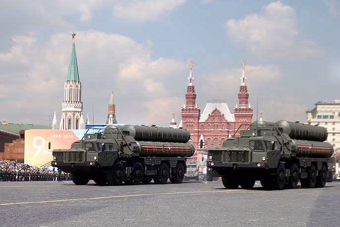 Hệ thống phóng tên lửa S-400