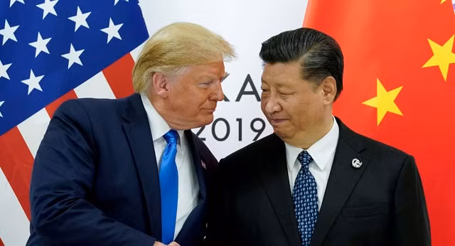 TT Mỹ Donald Trump và Chủ tịch Trung Quốc Tập Cận Bình (phải).