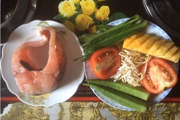 Món ngon cuối tuần cho bé: Cháo cá trắm nấu chua