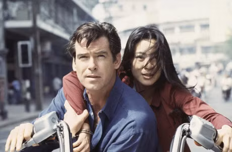 My nhan goc Hoa vao phim Hollywood: nguoi gay sot, ke nhat nhoa - Anh 9