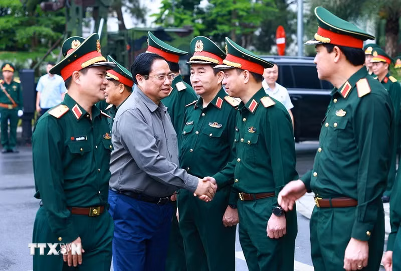Thủ tướng Phạm Minh Chính thăm và làm việc với Tập đoàn Viettel 