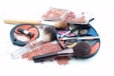 Chi voi bi kip nho nay, ban se giu duoc lau lop makeup - Anh 11