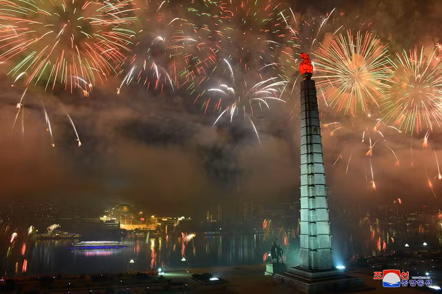 Hình ảnh Triều Tiên duyệt binh lúc nửa đêm mừng Quốc khánh ảnh 1