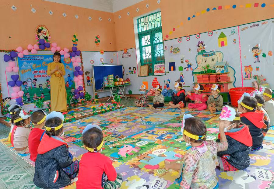 Nhiều huyện vùng khó của Điện Biên hiện chưa có Nhà giáo ưu tú. Nhiều huyện vùng khó của Điện Biên hiện chưa có Nhà giáo ưu tú.