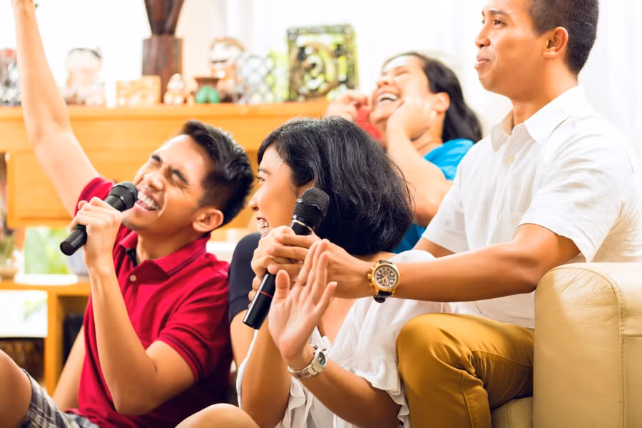 Những kiểu níu kéo Tết đậm chất sinh viên
