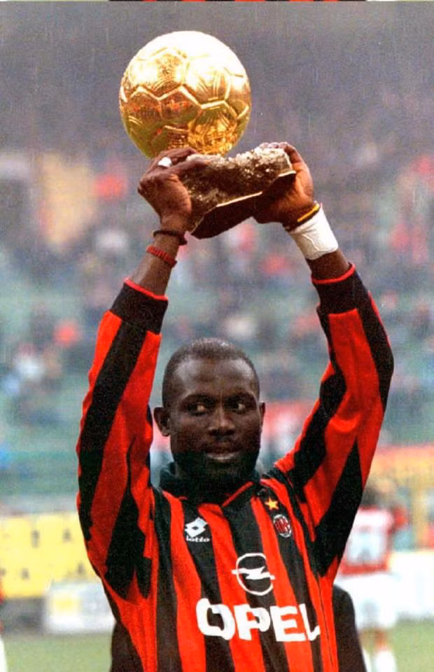 George Weah trở thành người châu Phi đầu tiên đoạt danh hiệu Quả bóng vàng châu Âu năm 1995