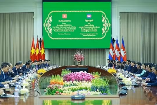 Thủ tướng Lê Minh Hưng hội đàm với Thủ tướng Vương quốc Campuchia Hun Manet. Ảnh: Dương Giang/TTXVN