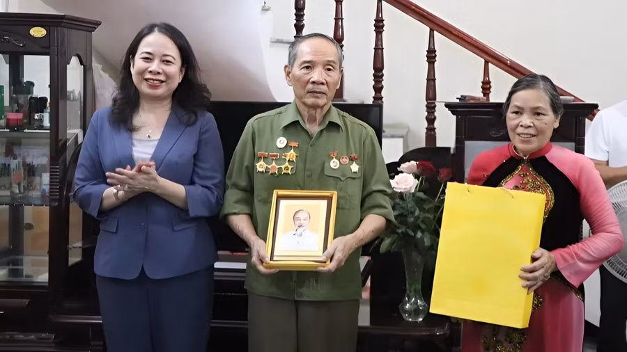 pho-chu-tich-nuoc.jpg