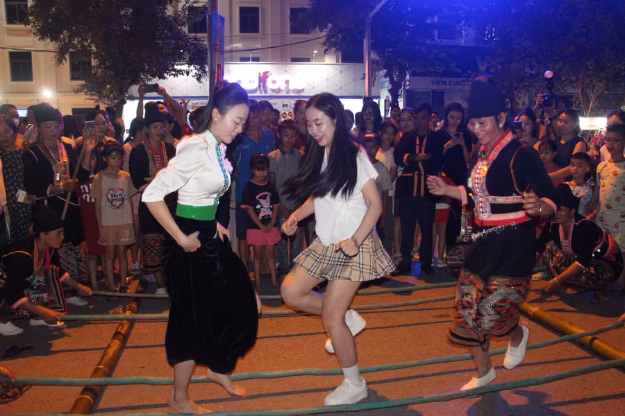 le-hoi-duong-pho-5.jpg