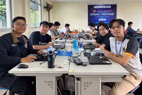 Đội thi đến từ Campuchia.