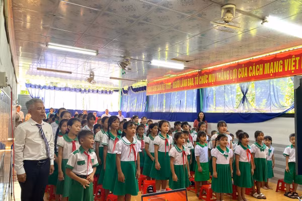 Học sinh Trường Tiểu học Nguyễn Bá Ngọc (xã Trà My, TP Đà Nẵng). 