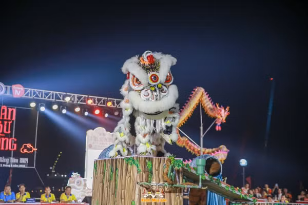 Lễ hội Lân Sư Rồng. Ảnh tư liệu