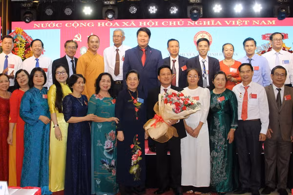 Ông Lưu Tiến Quang – Phó Giám đốc Sở GD&ĐT được bầu giữ chức Chủ tịch Hội Khuyến học tỉnh Đắk Lắk.