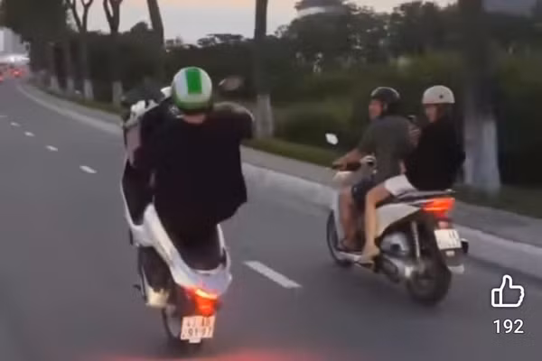 Ảnh cắt clip.