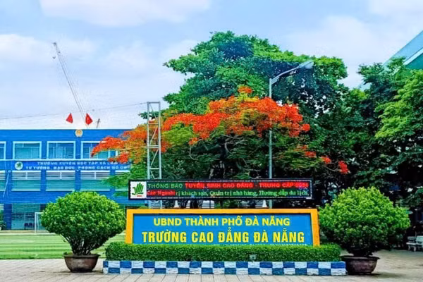 Trường Cao đẳng Đà Nẵng. 