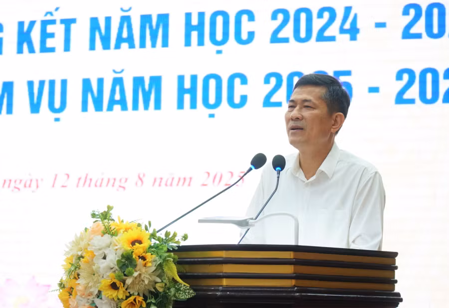 tong-ket-nam-hoc-3.jpg