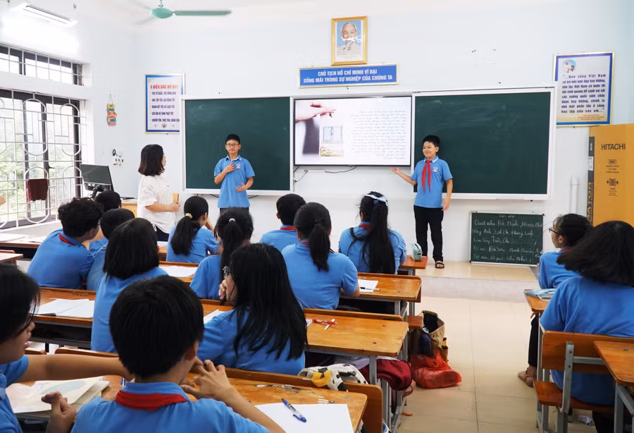 Giờ học của học sinh Trường THCS Đặng Thai Mai - trường trọng điểm của thành phố Vinh, Nghệ An. Ảnh: Hồ Lài