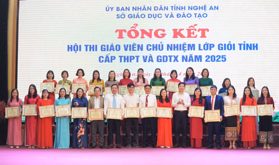 tong-ket-giao-vien-chu-nhiem-lop-gioi-tinh-nghe-an-7.jpg