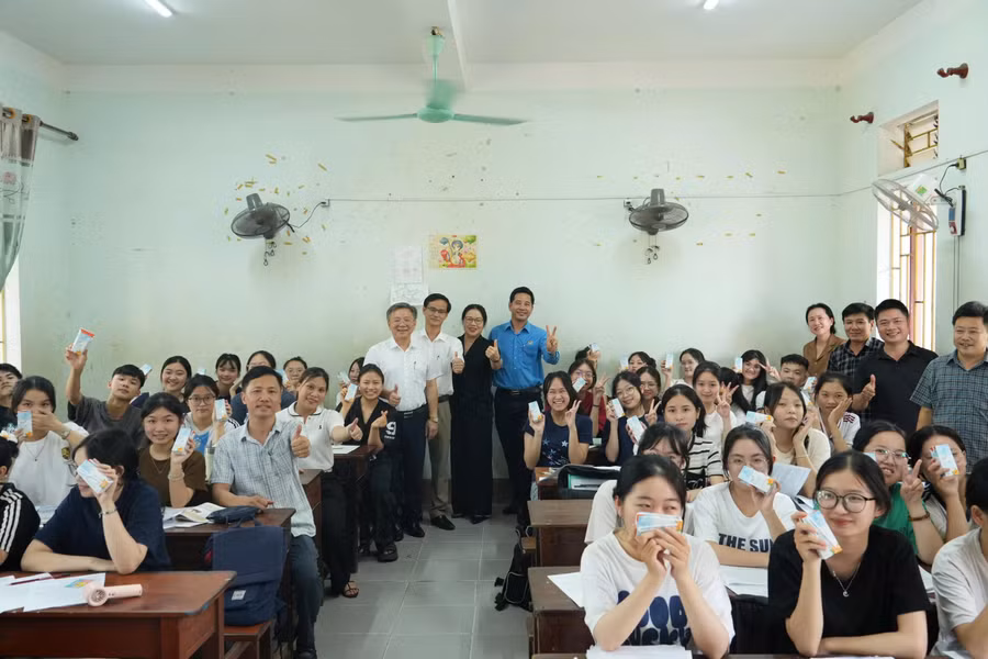 90-ngay-dem.jpg