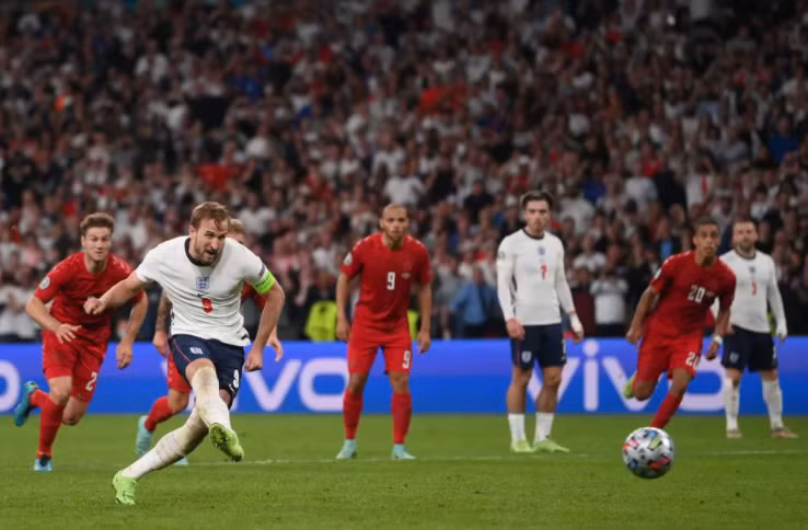 Bàn thắng của Harry Kane giúp tuyển Anh vào chung kết Euro 2020.