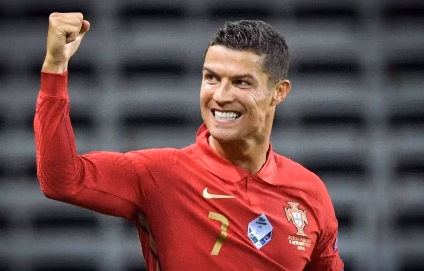 Ronaldo lập kỷ lục trong màu áo tuyển quốc gia