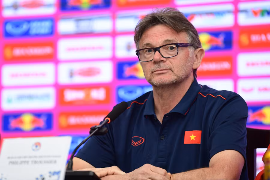 HLV Troussier hài lòng với trận thắng Syria trên sân Thiên Trường.