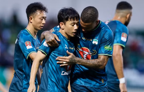 Hoàng Anh Gia Lai hội quân chuẩn bị cho vòng 9 V-League.