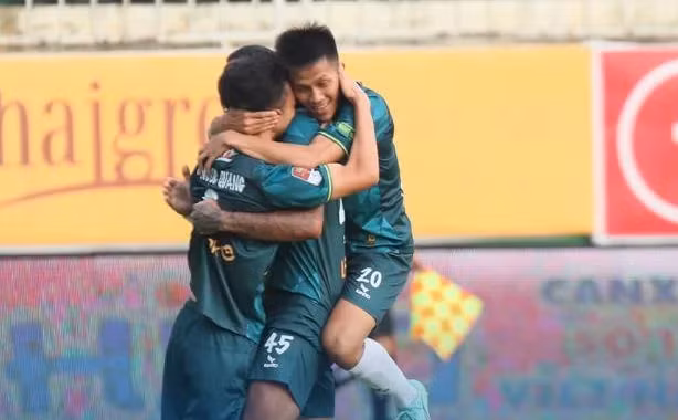 Hoàng Anh Gia Lai hòa tiếc nuối Khánh Hòa FC trên sân nhà