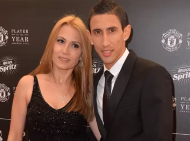 Vợ Di Maria chỉ trích Man United không tiếc lời.