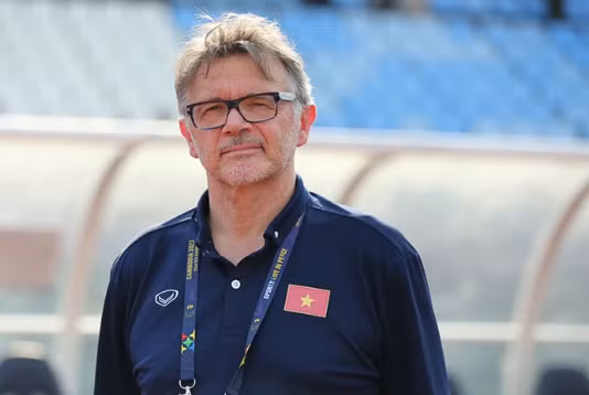 HLV Troussier chịu áp lực lớn ở Asian Cup 2023.