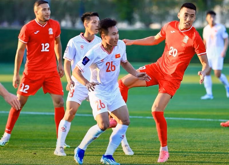 ĐT Việt Nam nhận về nhiều hoài nghi sau trận thua trước Kyrgyzstan.
