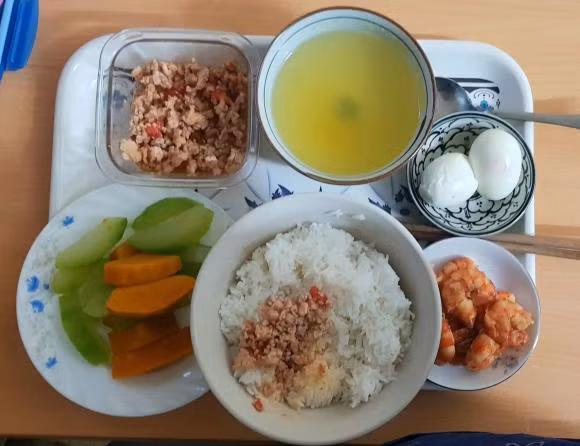 mâm cơm khi ở cũ, mới sinh con, ở cữ khi sinh con