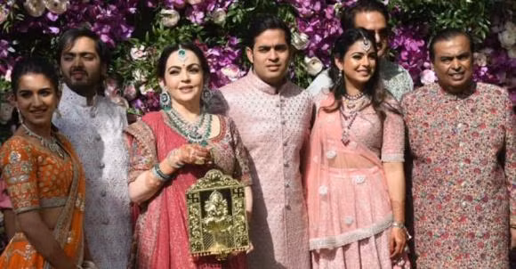 thủ khoa ngành đầu thai, con trai tỷ phú, Prithvi Akash Ambani
