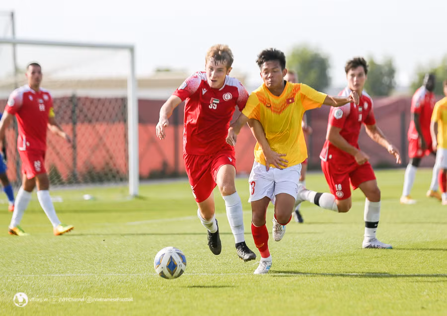 U20 Việt Nam thua tối thiểu Dubai City FC.