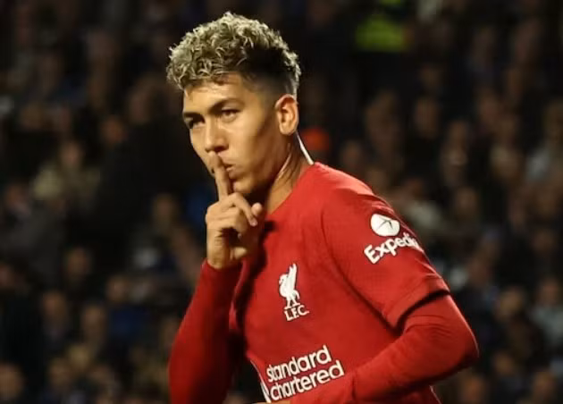 Roberto Firmino được đồn đoán là một trong 5 cầu thủ sắp rời CLB Liverpool.