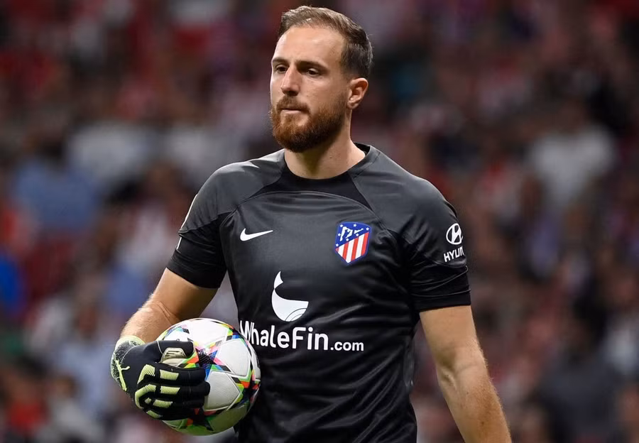Thủ môn Jan Oblak của Atletico Madrid lọt tầm ngắm của MU. 