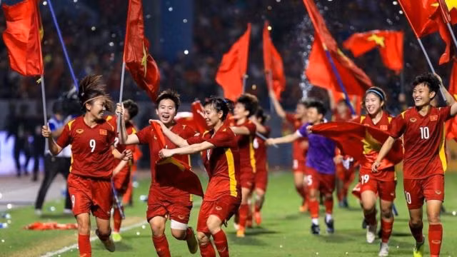 ĐT nữ Việt Nam đã hoàn tất hat-trick HCV SEA Games bằng chiến thắng tối thiểu trước Thái Lan sau 90 phút tranh tài.