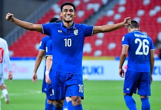 Thái Lan giành chiến thắng ấn tượng Philippines ở lượt trận thứ hai AFF Cup.