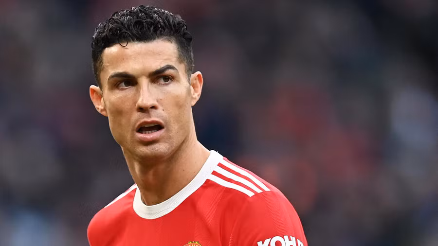 Ronaldo quyết tâm rời Man United.