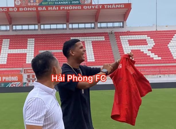 Lucao được đồn đoán nhận lương 350 triệu/tháng ở Hải Phòng FC.