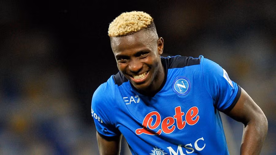 Osimhen và Paul Pogba lọt tầm ngắm của PSG.